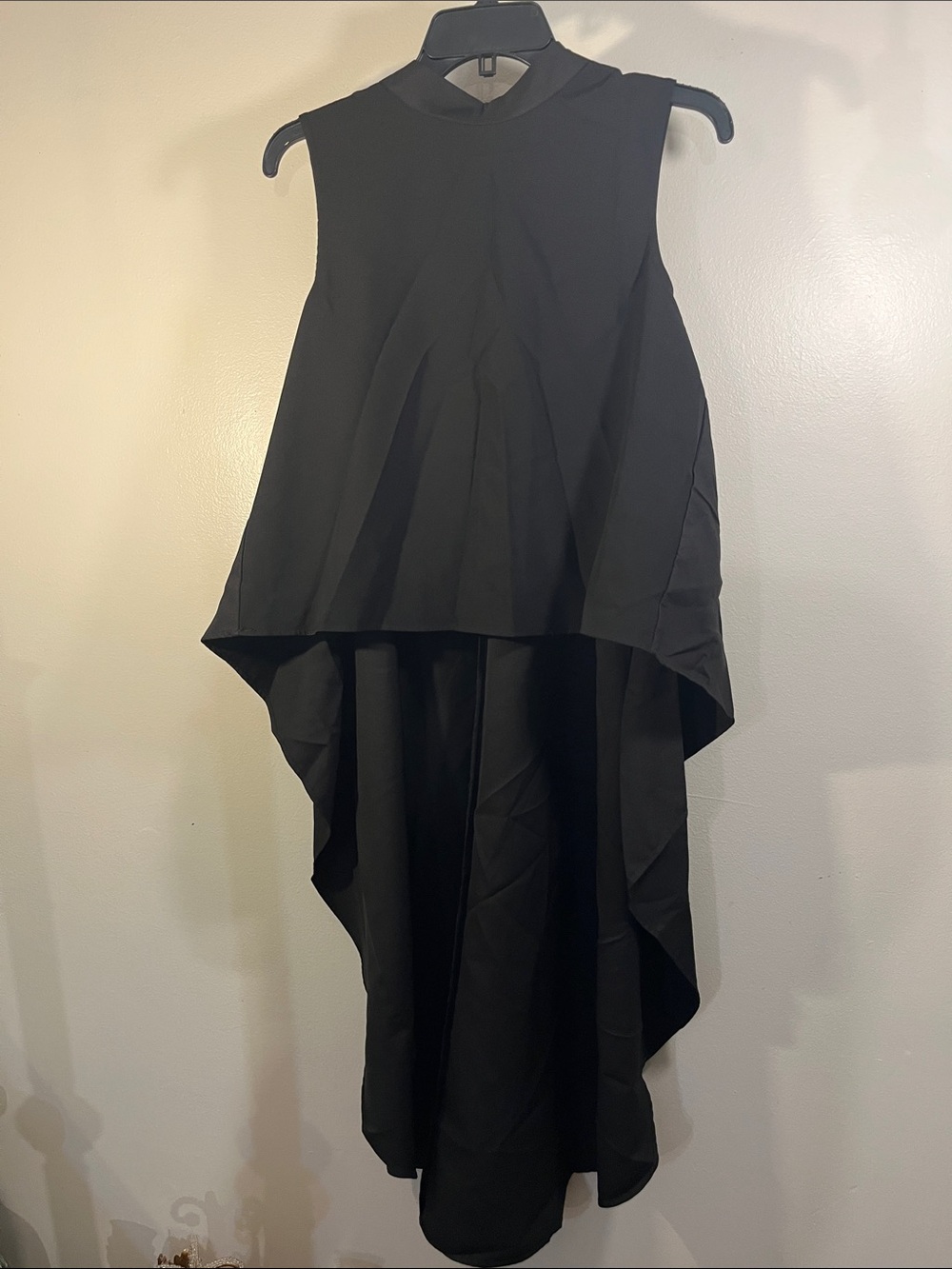 Women's Black High-Low Sleeveless Tunic Top